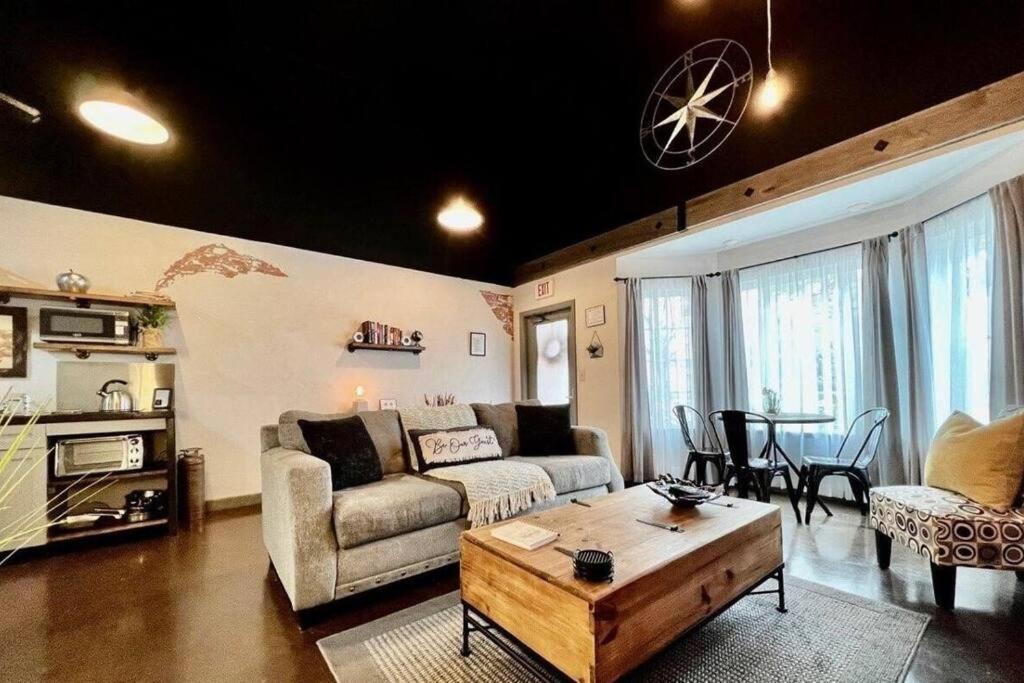 Haven At Hazel ~ Downtown Studio Demorest Buitenkant foto